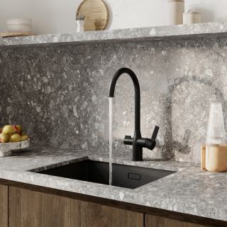 Смеситель для кухни IDDIS Pure PURBLFJi05 с каналом для фильтрованной воды чёрный матовый